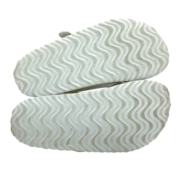 Steven Madden Toddler Beached Sandals Iridescent - Picture 9 of 9